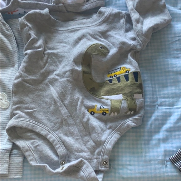 Carter’s Bundle - Picture 4 of 6